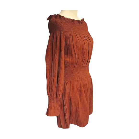 Trina Turk Off Shoulder Romper M Rust Bell Sleeve Boho Resortwear Beachy swim - Picture 7 of 9